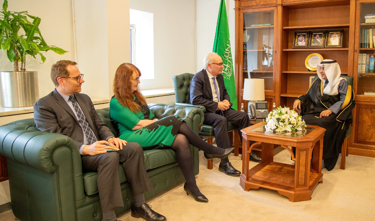 Saudi Arabia’s Deputy Minister for Political Affairs Saud Al-Sati received Timothy Lenderking, senior bureau official at US State Department’s Bureau of Near Eastern Affairs, and his accompanying delegation, in Riyadh on Wednesday. (MOFA)