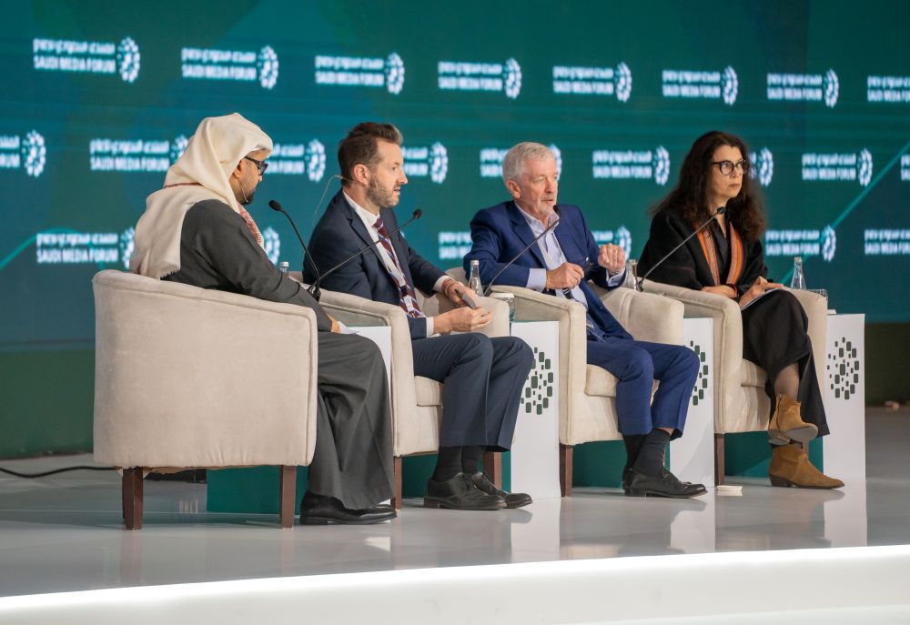 Experts highlight social media’s impact on traditional media standards