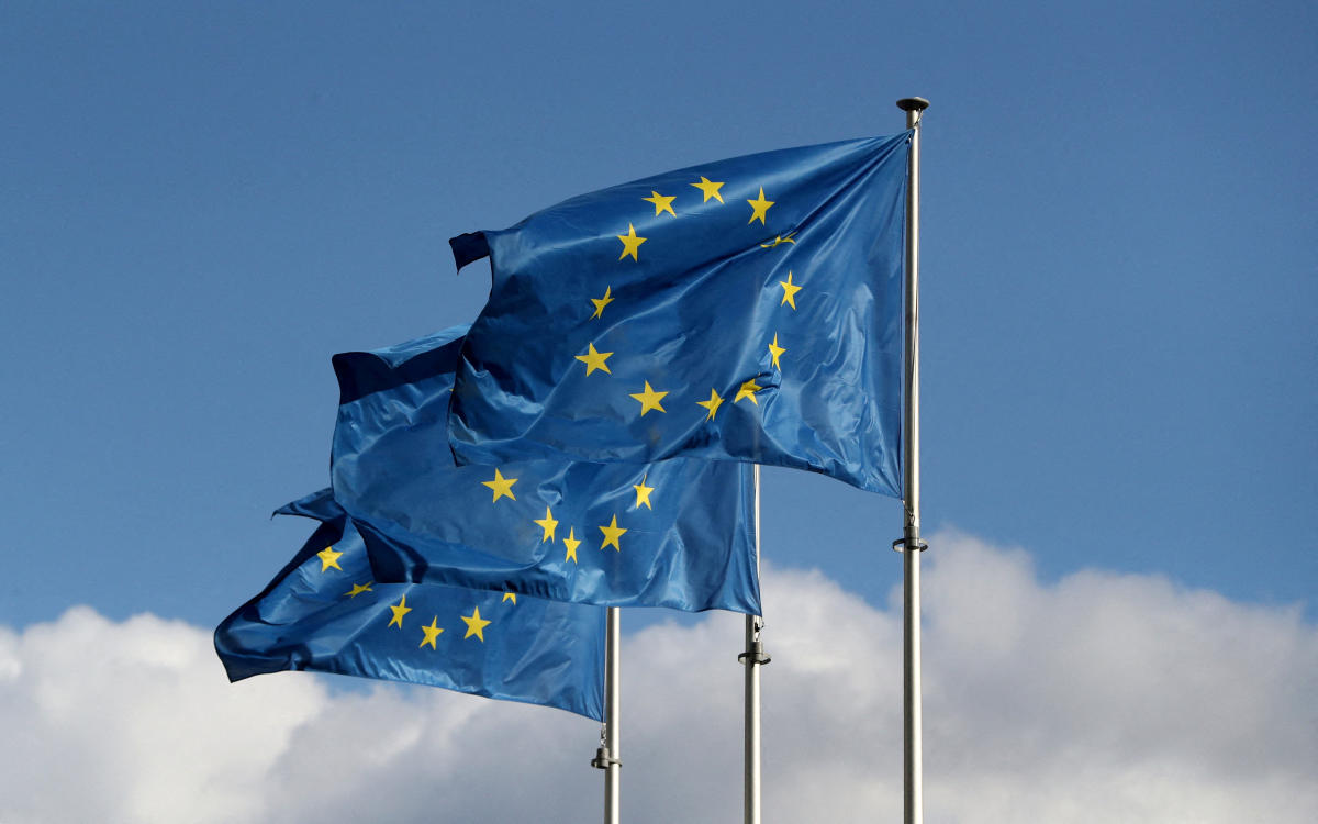 Germans head to the polls on Sunday in an election that has been impatiently awaited in Brussels. (REUTERS)
