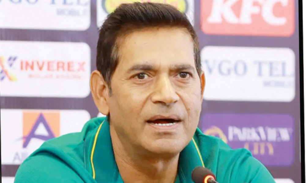 Aaqib Javed said the current attack reminds him of that from the 1990s.