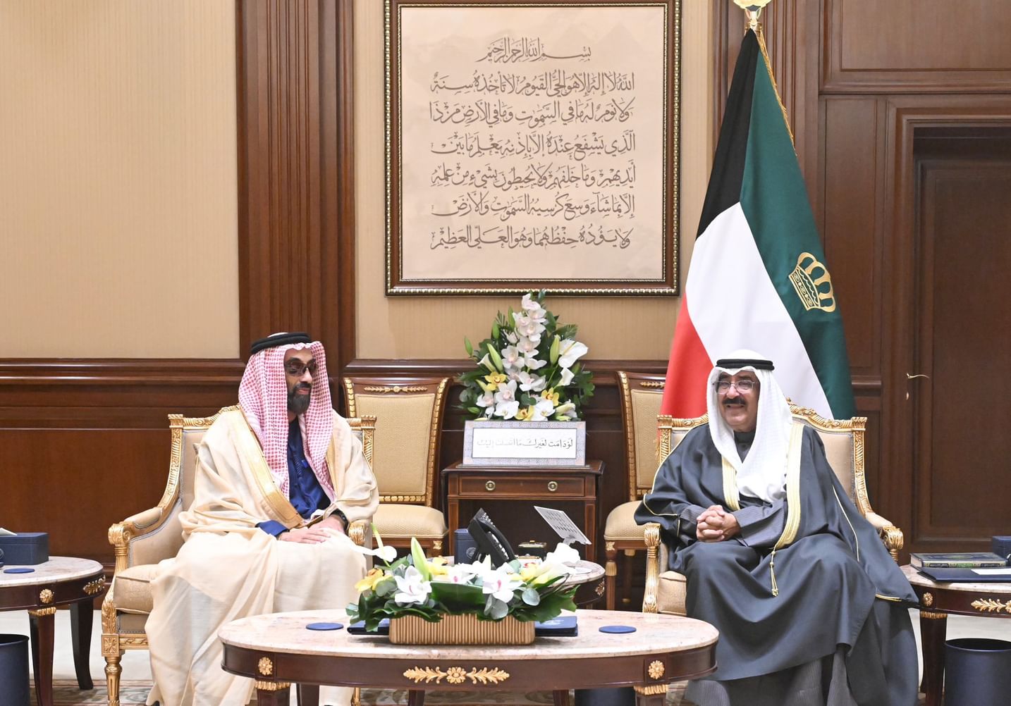 Sheikh Meshal Al-Ahmad Al-Jaber Al-Sabah, the Emir of Kuwait, and Sheikh Tahnoon bin Zayed Al-Nahyan, the deputy ruler of Abu Dhabi. (WAM)