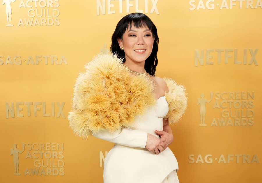 Saudi designer Mohammed Ashi dressed US actress Ali Ahn. (Getty Images)