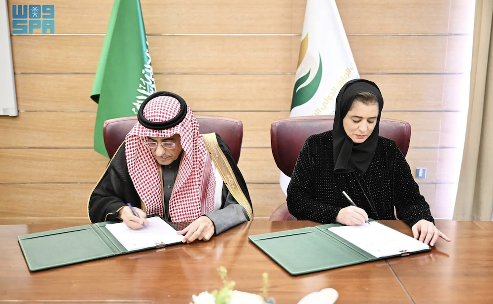 Saudi Arabia has strengthened its efforts to combat Yemen’s ongoing cholera crisis with a new $2 million cooperation agreement between the Saudi aid agency KSrelief and the World Health Organization. (SPA)