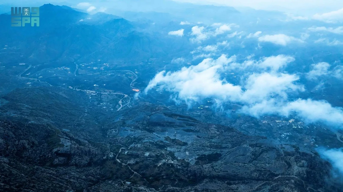 Low clouds create winter wonderland around Shada mountains