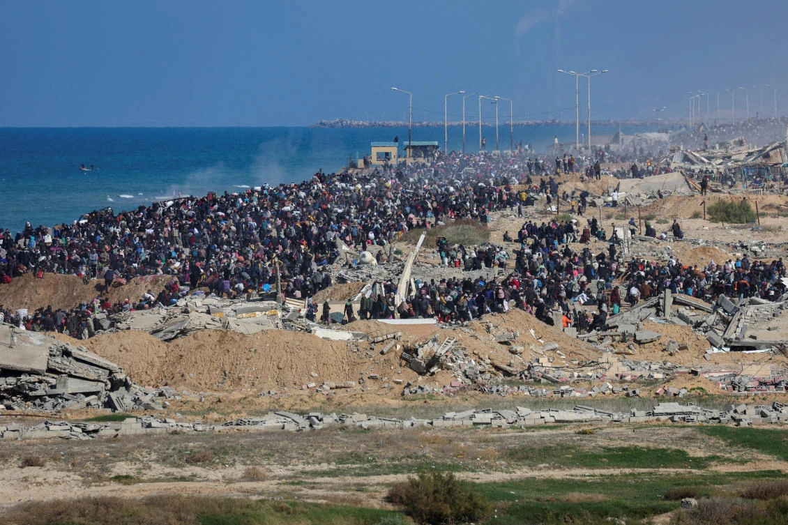 FILE PHOTO: Palestinians, who were displaced to the south at Israel’s order during the war, make their way back to their homes in northern Gaza, amid a ceasefire between Israel and Hamas, near Gaza City, January 27, 2025. (REUTERS)