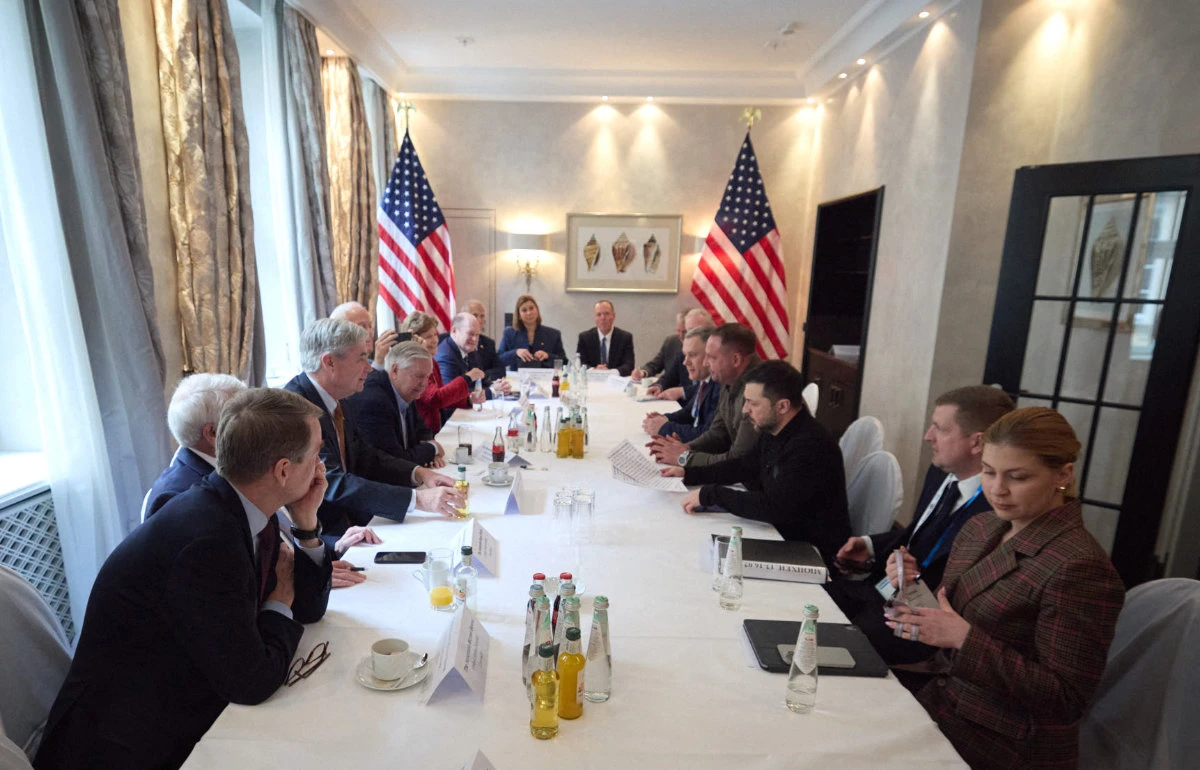 Ukrainian President Volodymyr Zelensky (3R) meeting with a delegation of the US Senate on the sidelines of the Munich Security Conference on February 14, 2025. (AFP)