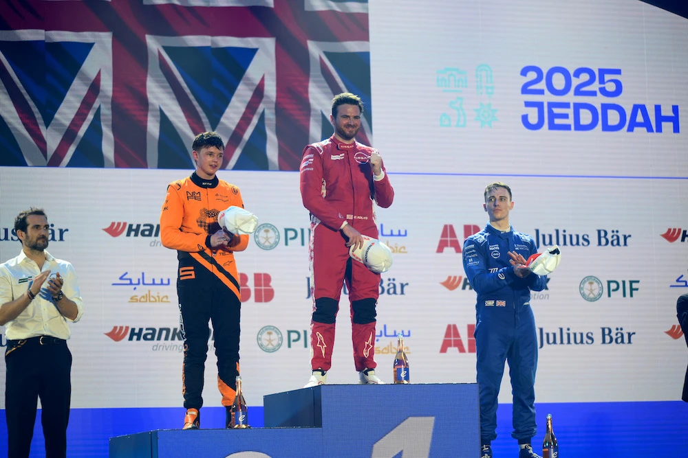 Rowland triumphs as British trio dominate second Jeddah E-Prix podium