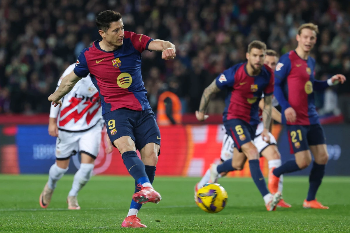 Barcelona returns to top of La Liga with 1-0 win over Rayo Vallecano