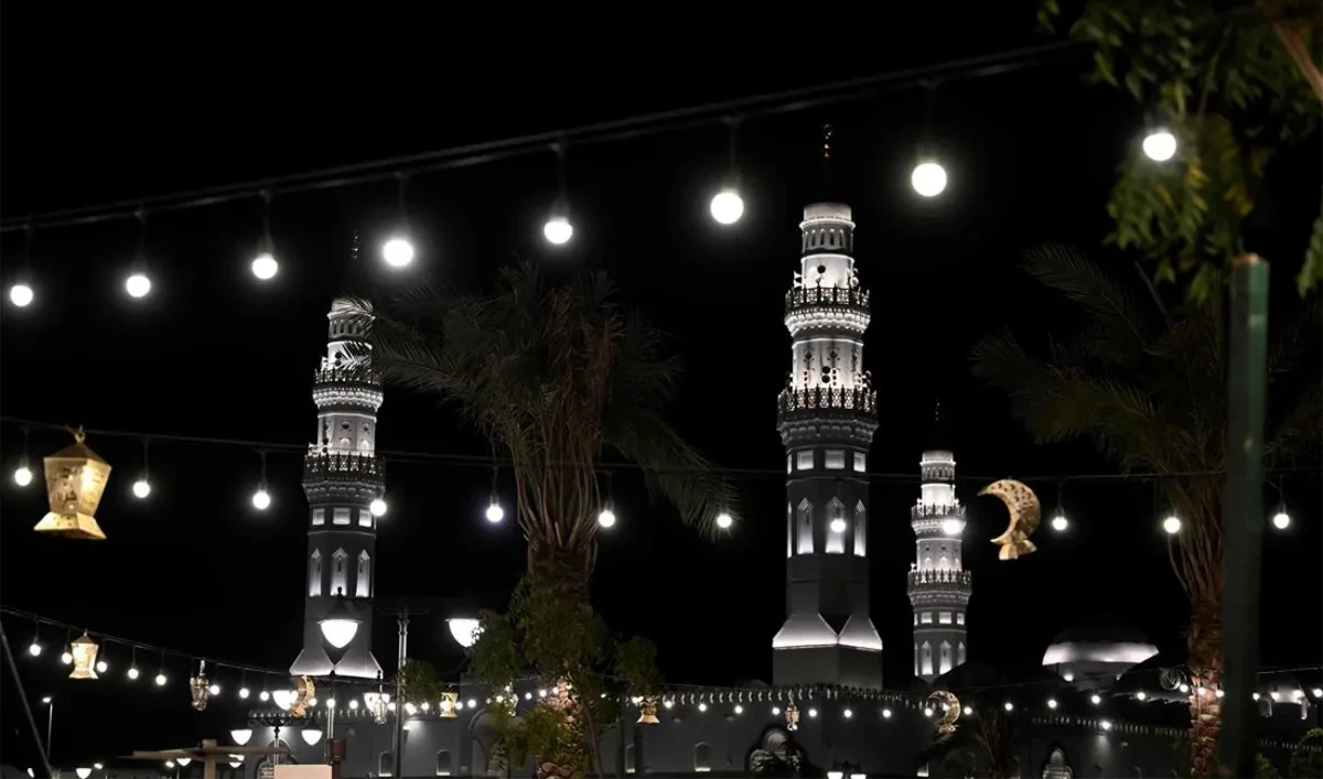 Mosques, praying areas and their facilities have been prepared to receive worshippers, ensuring they perform their rituals in an atmosphere of tranquility and reverence. (SPA/File)