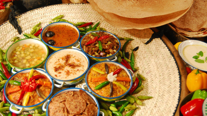File photo shows traditional Saudi dishes. (Arab News)