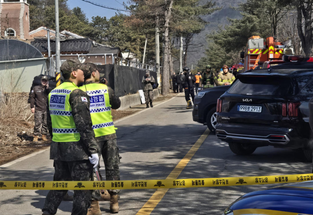 South Korean soldiers stand guard near a bomb accident site outside a military live-fire training range in Pocheon on March 6, 2025. (Yonhap/AFP)