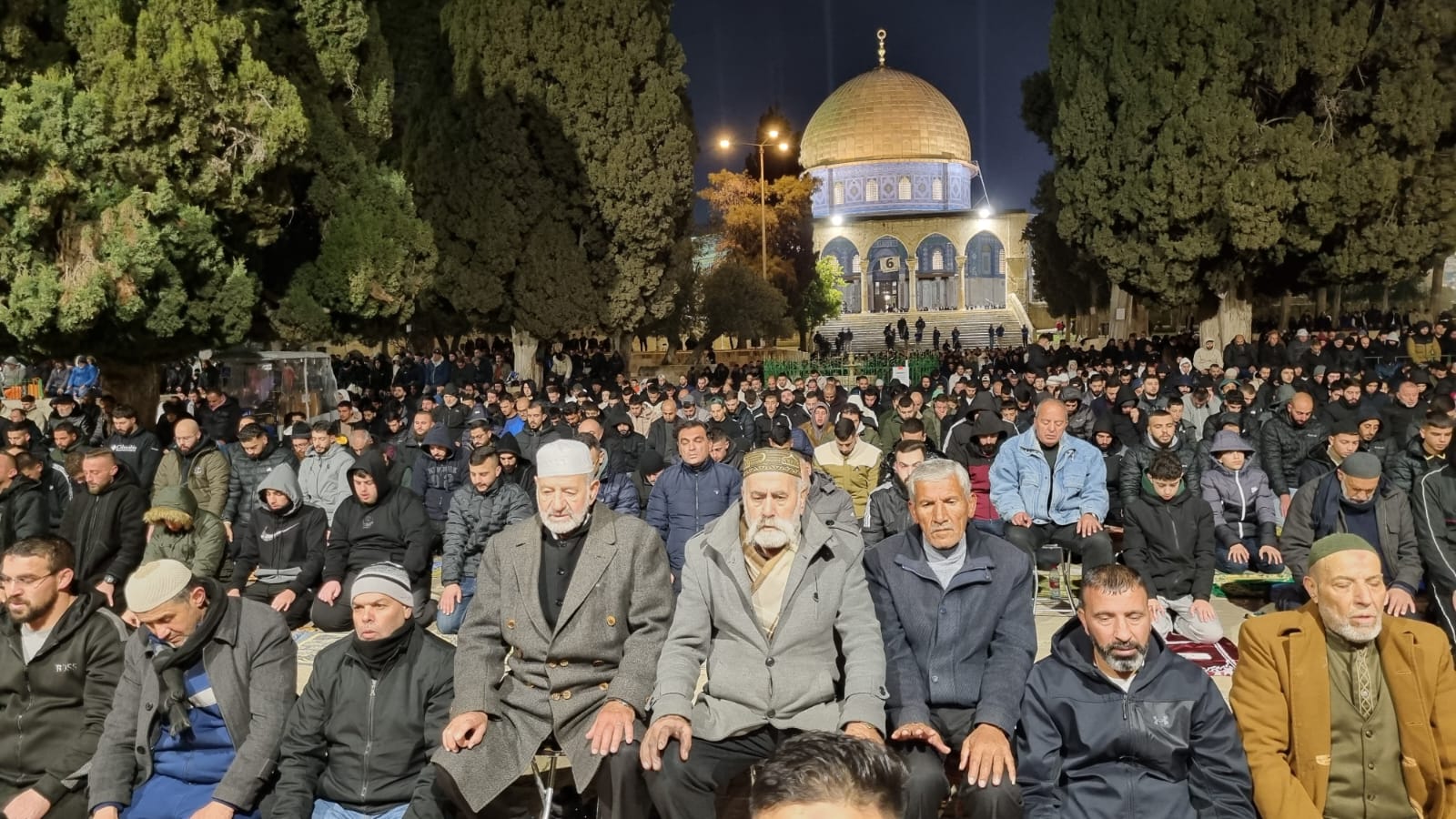Palestinians performed the evening and Taraweeh prayers at Al-Aqsa Mosque in Jerusalem on Monday night. (WAFA)