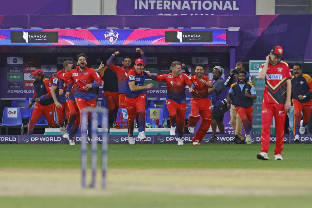 Dubai Capitals players celebrate after winning the final of the DP World ILT20 against the Desert Vipers at Dubai International Stadium. (Vipin Pawar/ILT20)