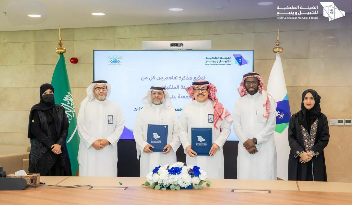 The first deal signed with the Rahma Association for Animal Welfare focuses on the running of a veterinary clinic. (SPA)