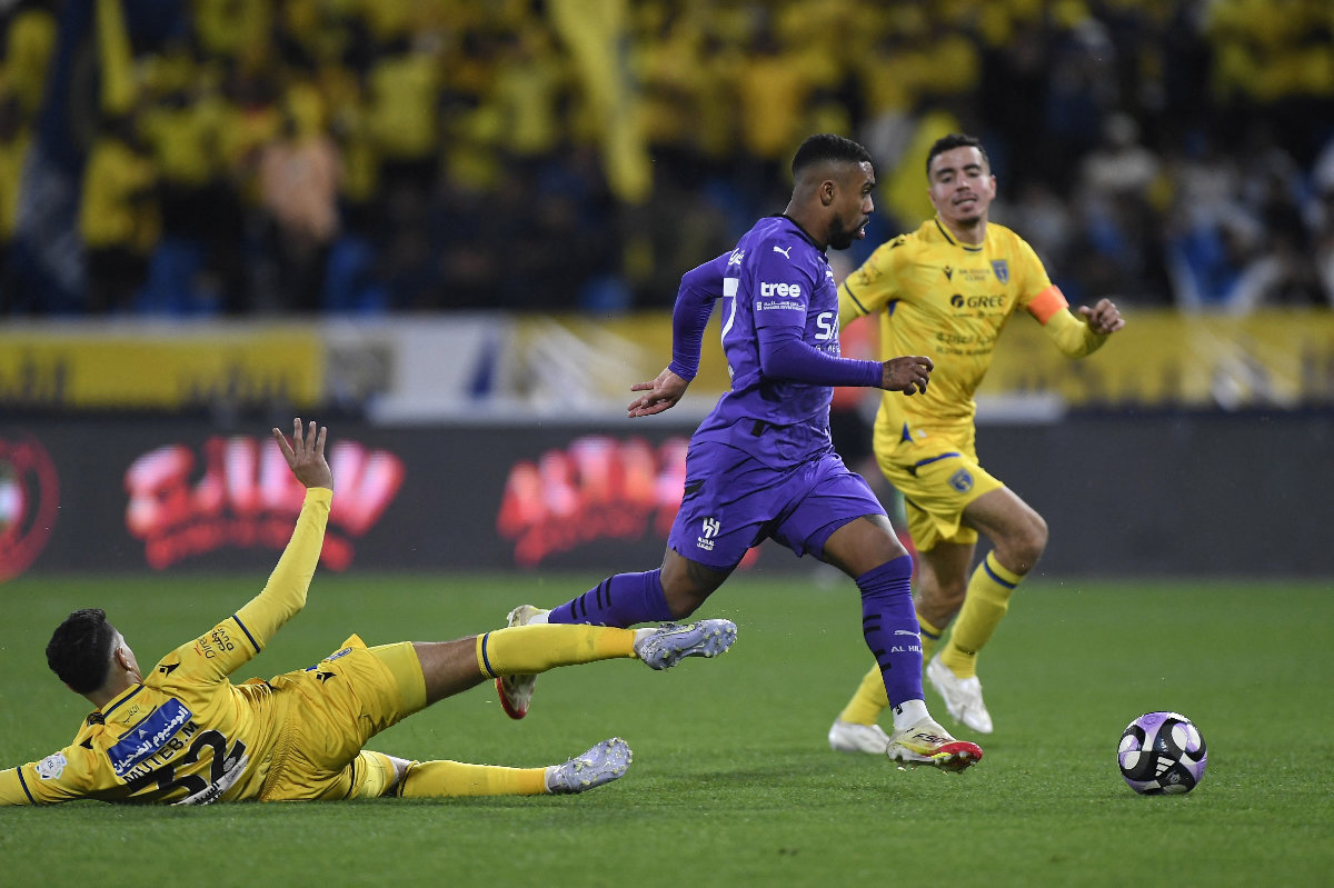 Al-Hilal win to keep in touch at the top