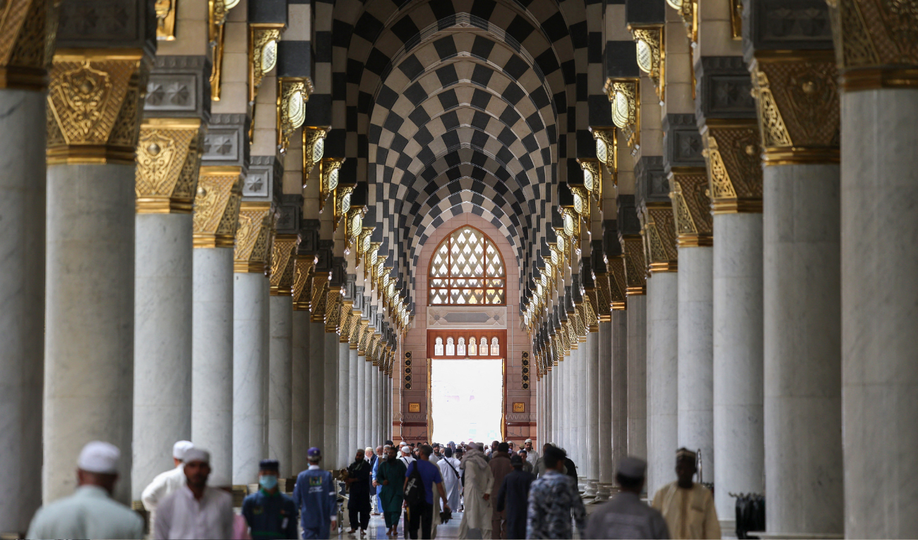 Muslim worshippers arrive for prayers at the Al-Masjid an-Nabawi (Prophet's Mosque) in Saudi Arabia's holy city of Medina, on April 4, 2024, during the holy Muslim fasting month of Ramadan. (AFP/ file)