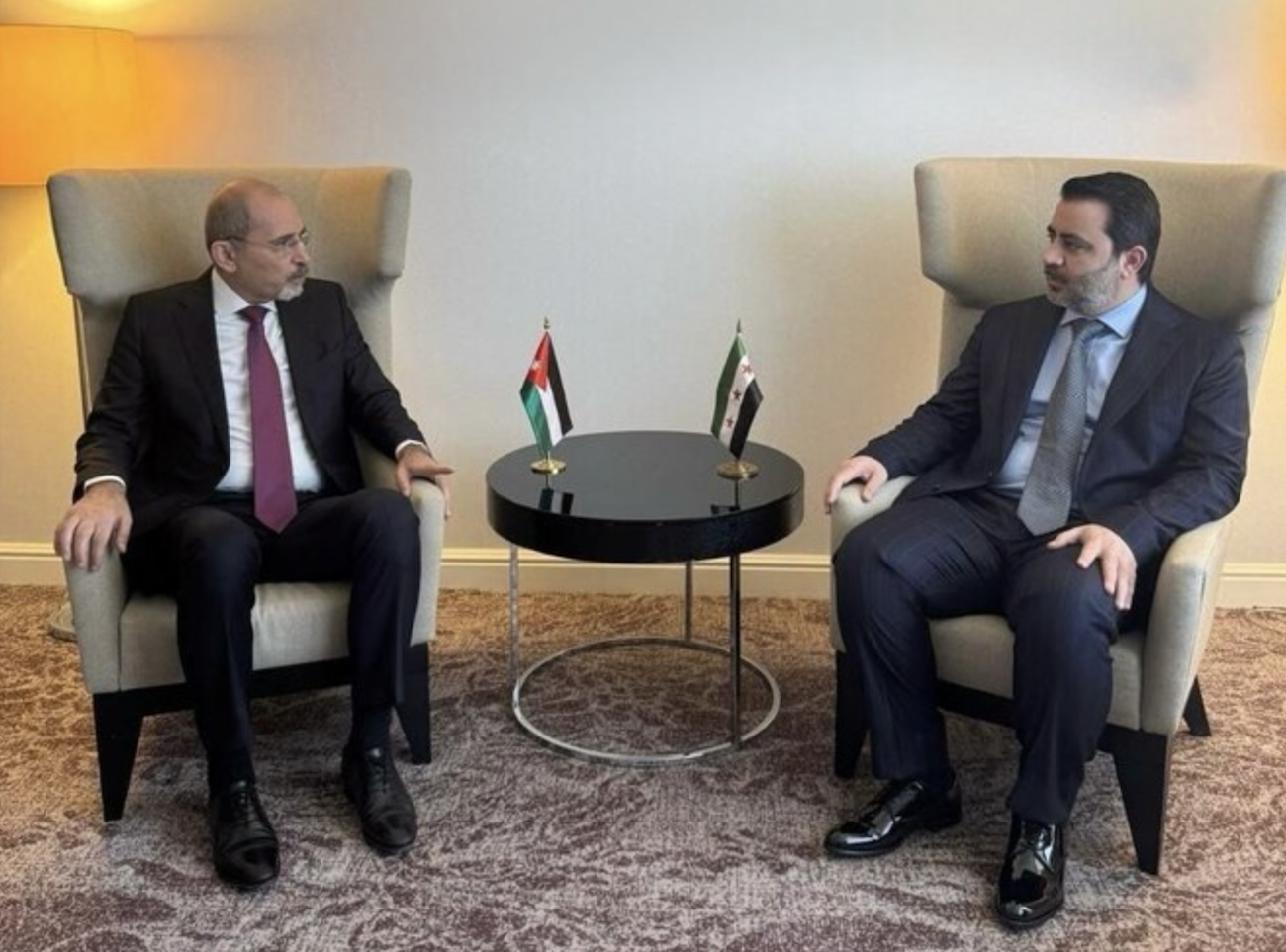Jordanian Foreign Minister Ayman Safadi and his Syrian counterpart, Asaad Al-Shaibani, in Brussels, March 17, 2025. (Petra)