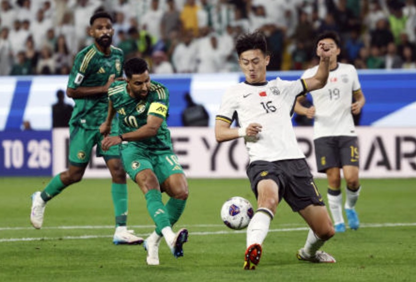 Saudi Arabia defeated 10-man China 1-0 in Riyadh on Thursday to get their 2026 World Cup qualification campaign back on track. (Reuters)