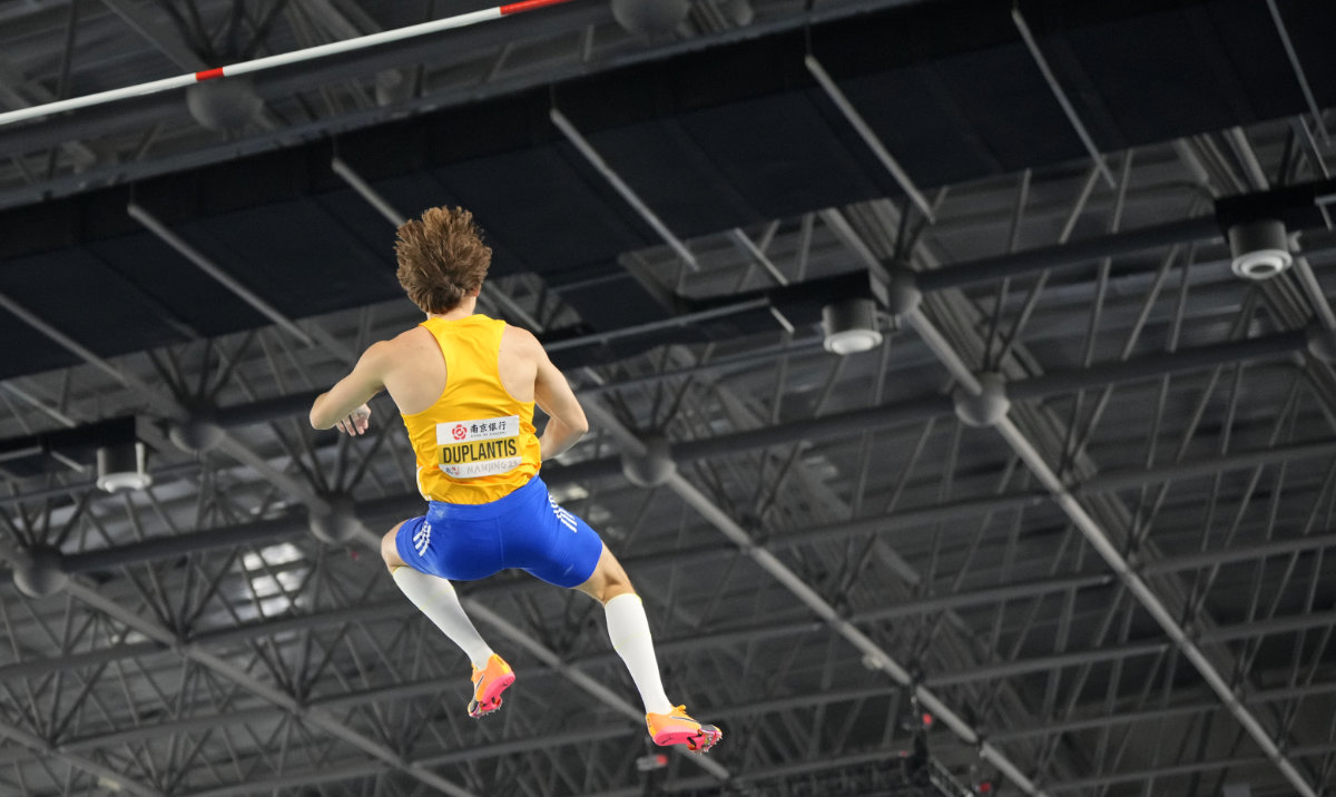 Duplantis ‘grinds’ for gold as stellar trio headline electrifying world indoors