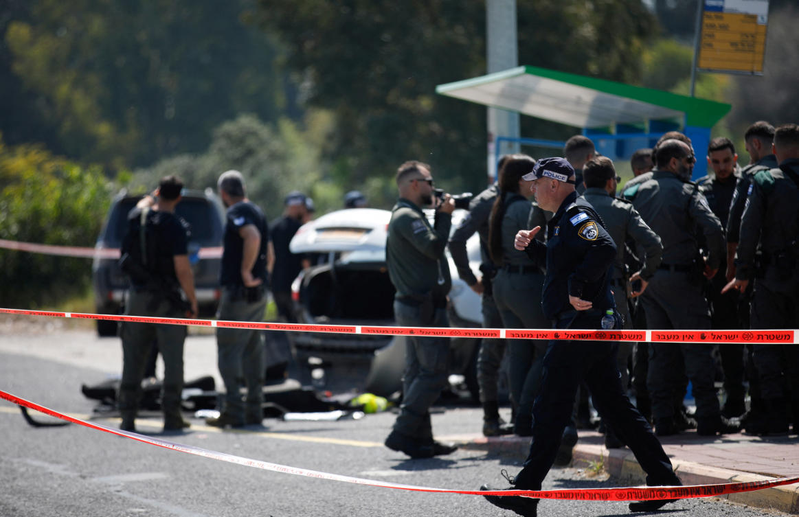 Israeli security forces work at the scene of a suspected shooting attack near Yokneam Illit, northern Israel, March 24, 2025. (Reuters)