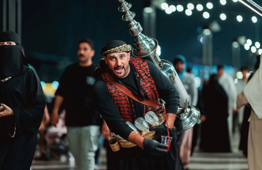 Visitors to Jeddah Art Promenade can enjoy a variety of food and beverage offerings. (Supplied)