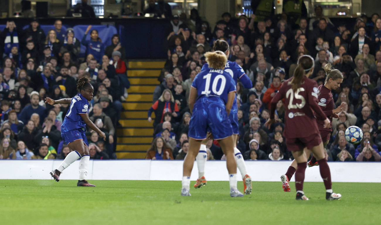 Chelsea's Sandy Baltimore scores their first goal. (Reuters)