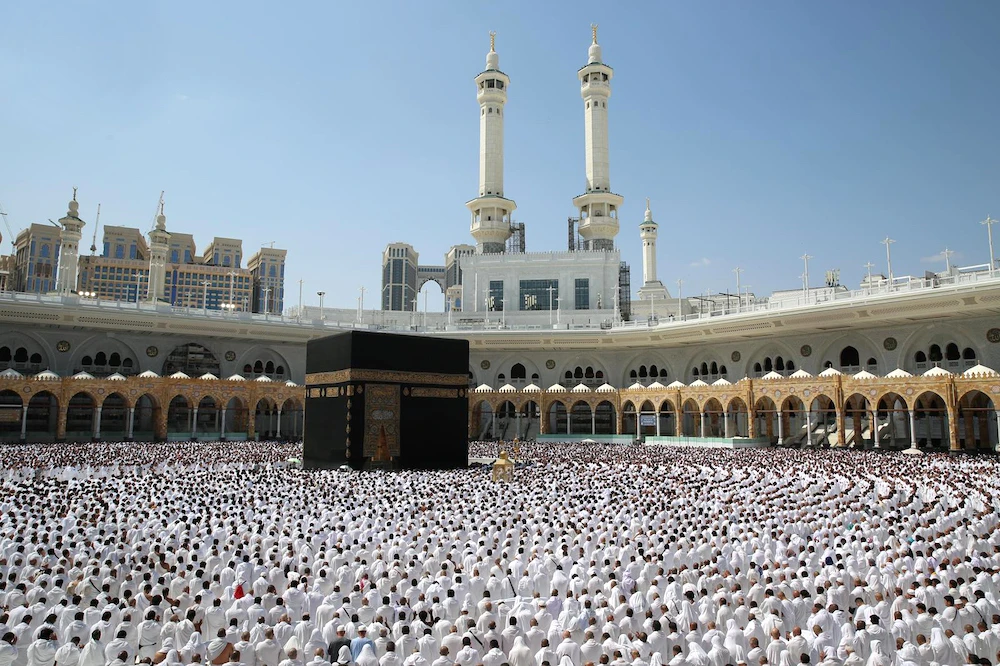 The project aims to instill Islamic values in the minds of Qur’an students at the Grand Mosque in Makkah. (SPA)