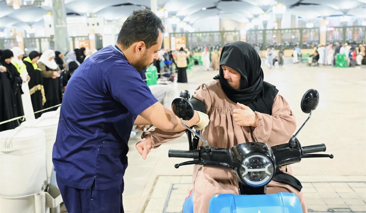 Madina Health Cluster launches emergency scooter service for rapid medical assistance at the Prophet’s Mosque. (SPA)