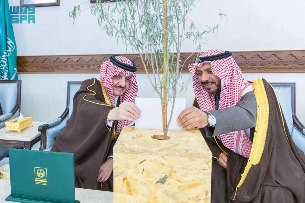Eastern Province Gov. Prince Saud bin Naif bin Abdulaziz inaugurated the Green East initiative. (SPA)