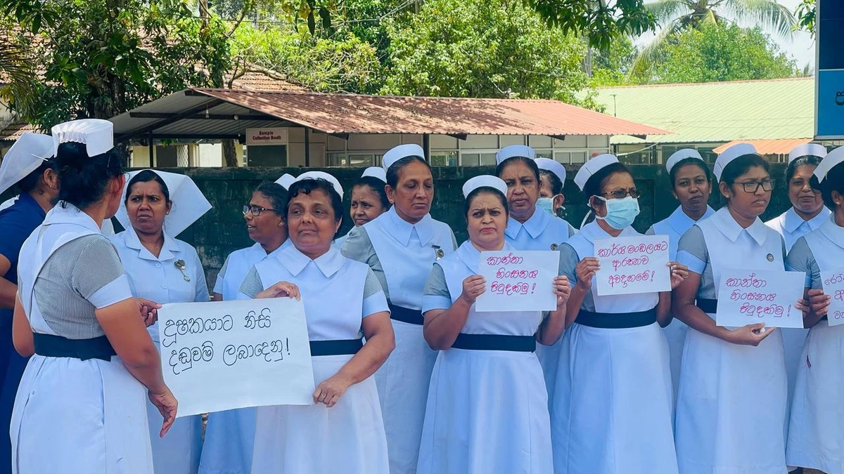 Female medics at the Wathupitiwela Base hospital, some 110 km from Colombo, join a nationwide strike of Sri Lankan doctors on March 12, 2025. (AN photo)