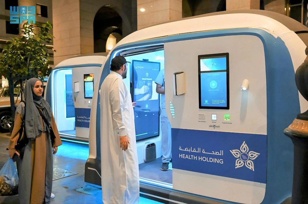 Madinah Health Cluster has launched two smart medical capsules in northern central area of Prophet’s Mosque to enhance healthcare for visitors and pilgrims. (SPA)