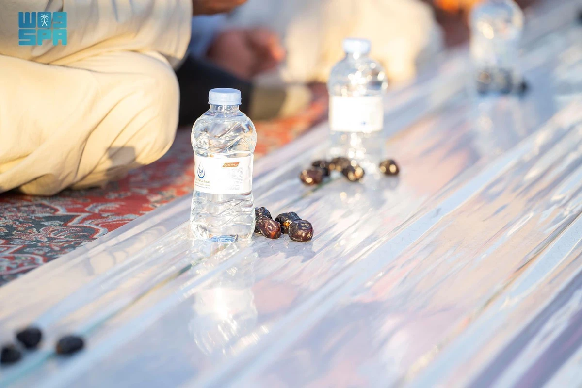 Dates and water disturbed during a Ramadan iftar at the Prophet’s Mosque in Madina. (SPA)