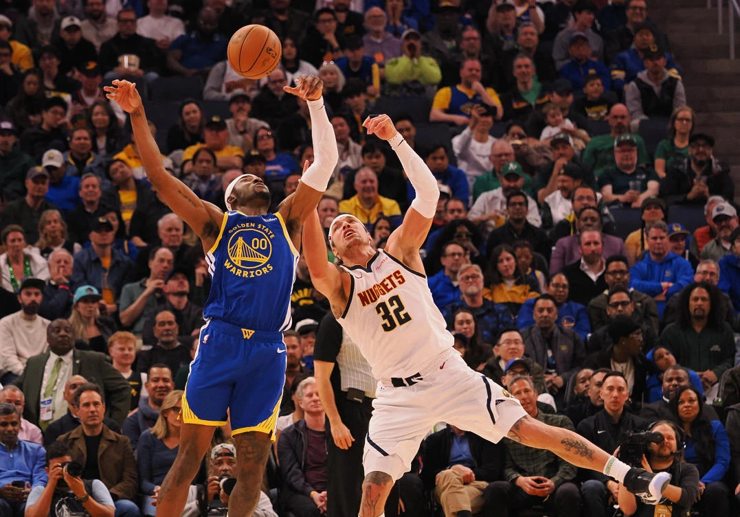 No Jokic, no problem as Gordon, Nuggets stun Warriors