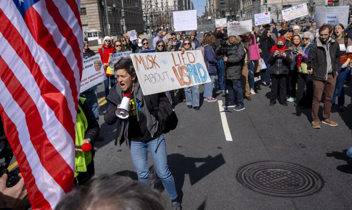 Judge rules DOGE’s USAID dismantling likely violates the Constitution