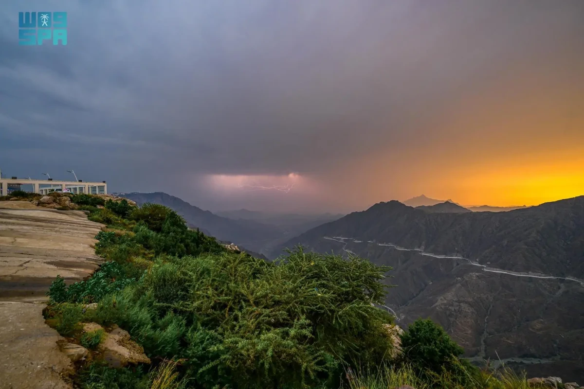 Thunderstorms are expected to continue across most regions of the Kingdom until Sunday. (SPA file photo)