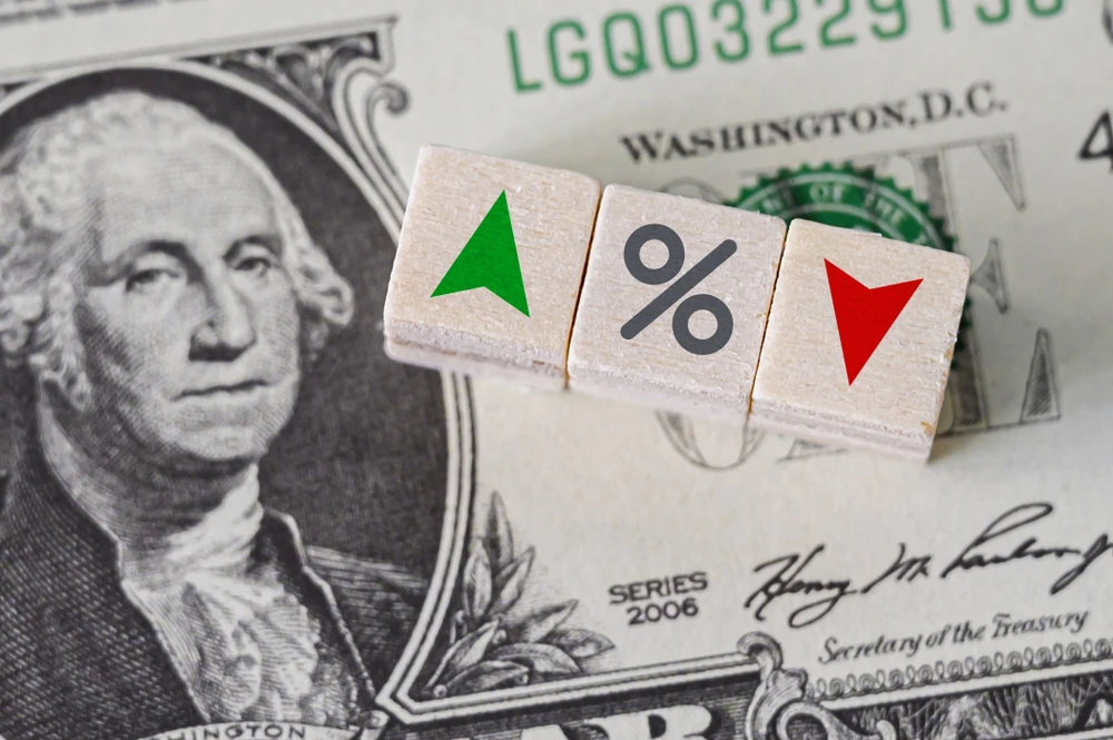 The surge in borrowing reflects a fragile global economy grappling with slower growth, persistent inflation, and geopolitical uncertainty. Shutterstock.