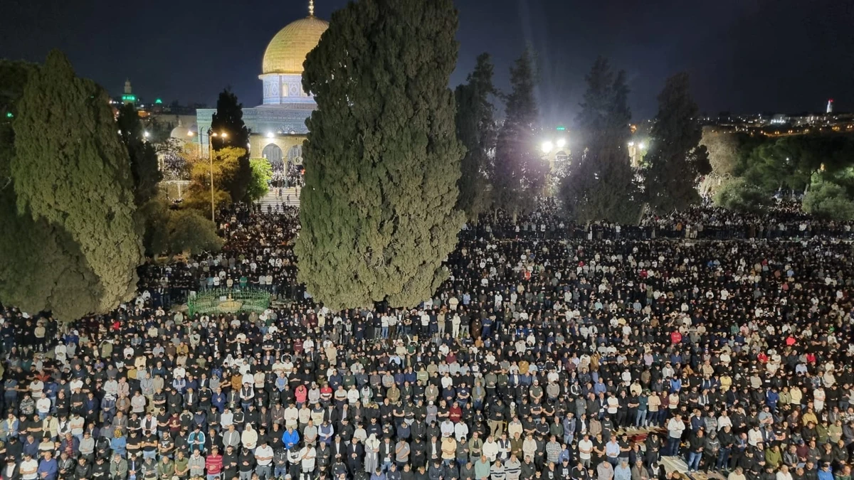 Muslims consider Laylat Al-Qadr to be the holiest night in the Islamic calendar. (WAFA)
