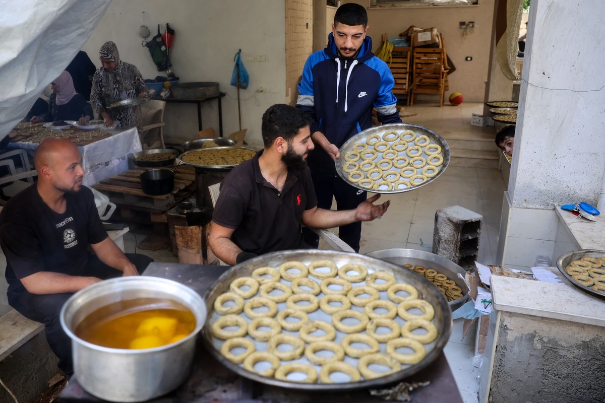 The UN’s World Food Programme warned Thursday it had only two weeks’ worth of food left in Gaza, where “hundreds of thousands of people” are at risk of severe hunger and malnutrition. (AFP)