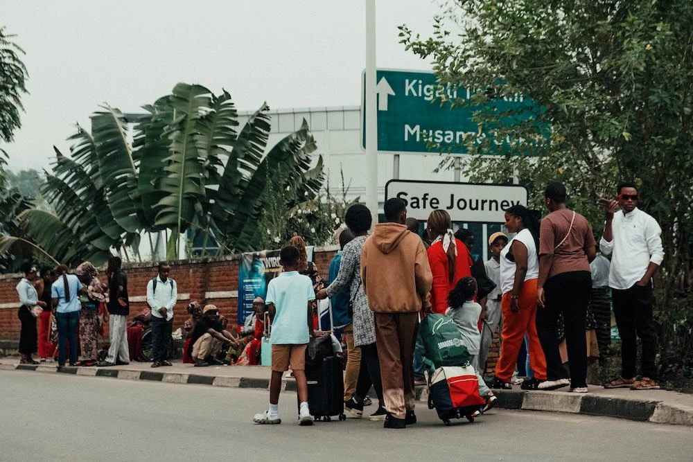 Above, people cross into Rwanda through the Corniche Border Post in Gisenyi, Rwanda, on January 26, 2025. (AFP)
