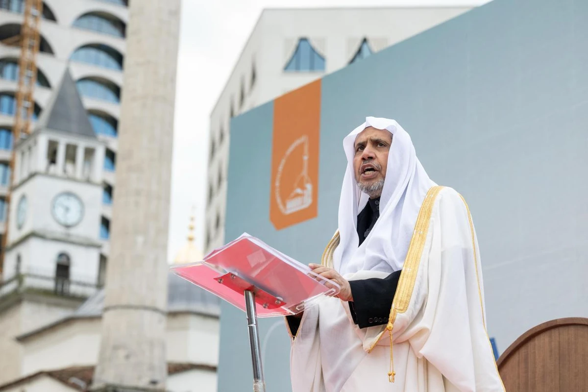MWL chief calls for unity during Albania’s Eid sermon