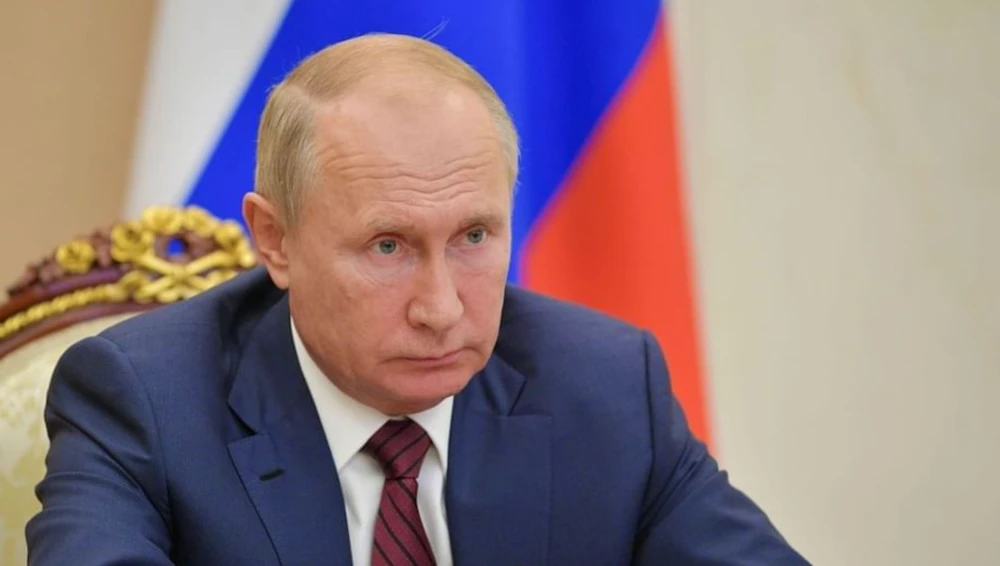Putin congratulates Russian Muslims on Eid Al-Fitr