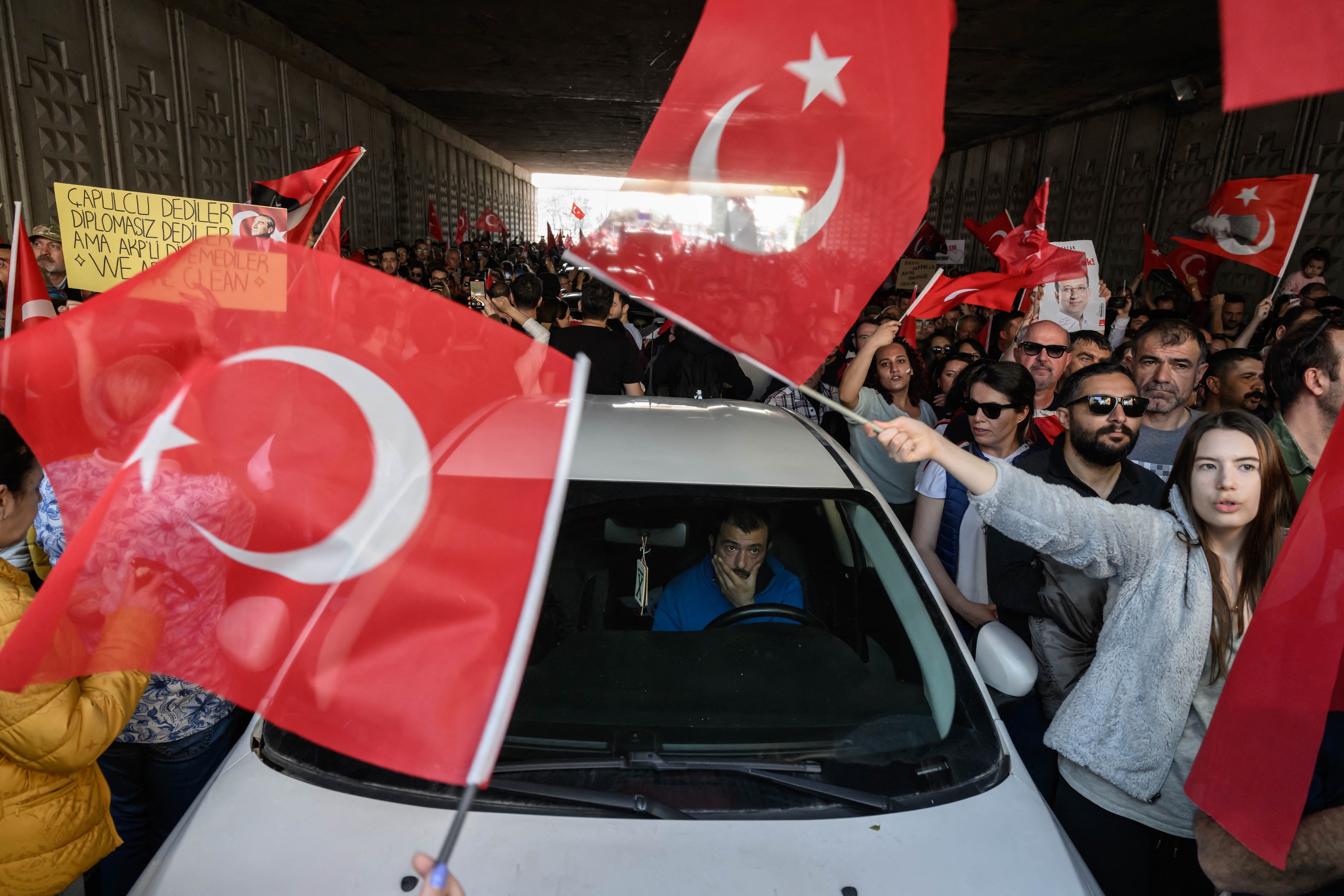 Turkish opposition calls for boycott over jailed students