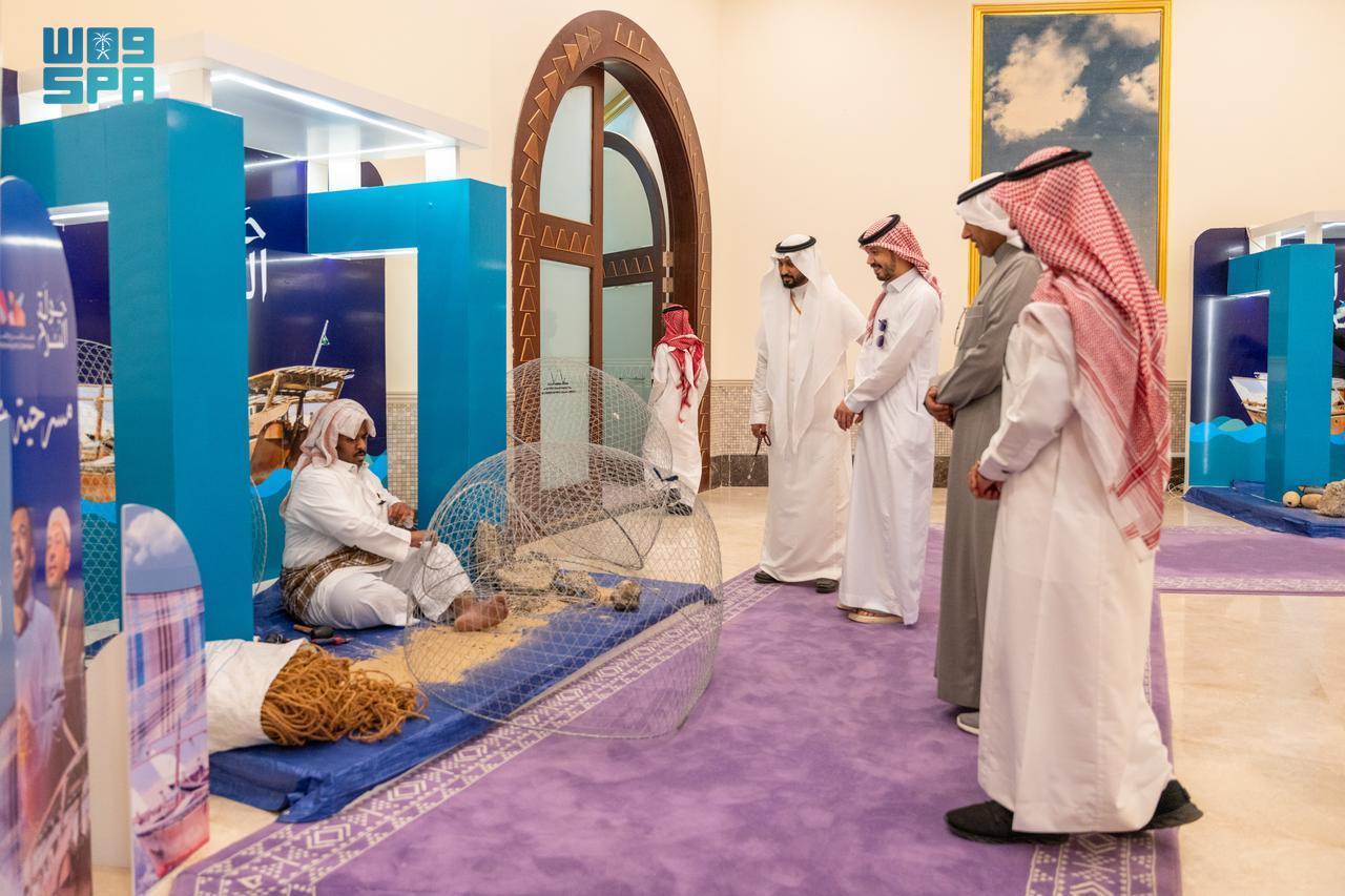 Accompanying the Theater Tour initiative in Baha, the exhibition saw a strong turnout from residents and visitors. (SPA)