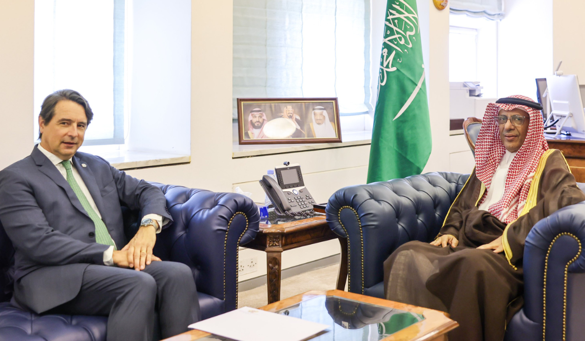 Abdulrahman Al-Rassi (R) holds talks with Nuno Mathias in Riyadh. (Supplied)