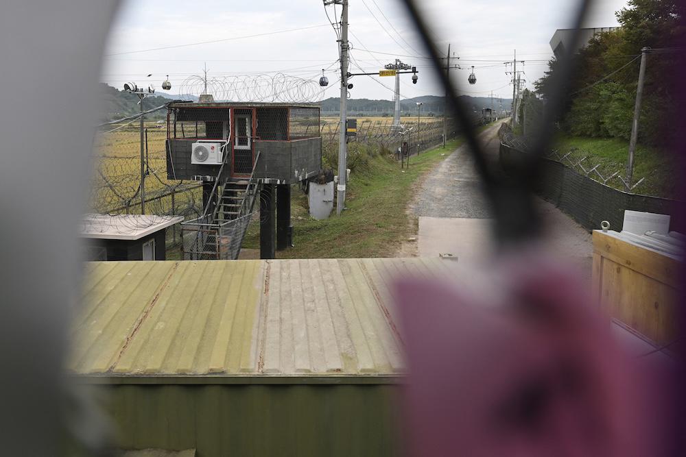 A South Korean military guard post is seen through a military fence from the Imjingak peace park near the Demilitarized Zone dividing the two Koreas in Paju on Oct. 14, 2024. (AFP file photo)