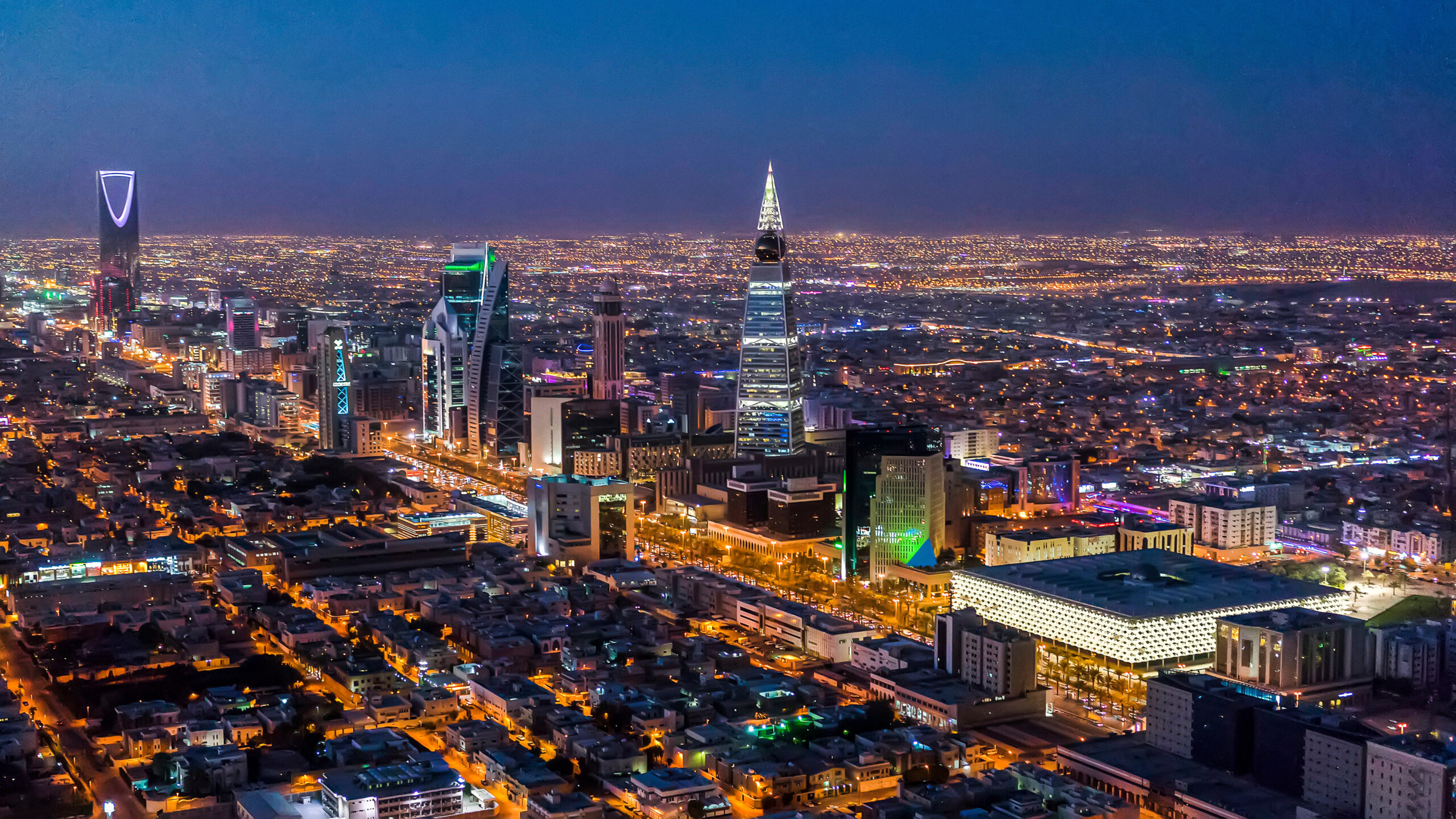 FDI inflows into Saudi Arabia’s non-oil sectors rose 10.4 percent in 2023, as global investors were drawn to the scale and pace of transformation under Vision 2030. Shutterstock
