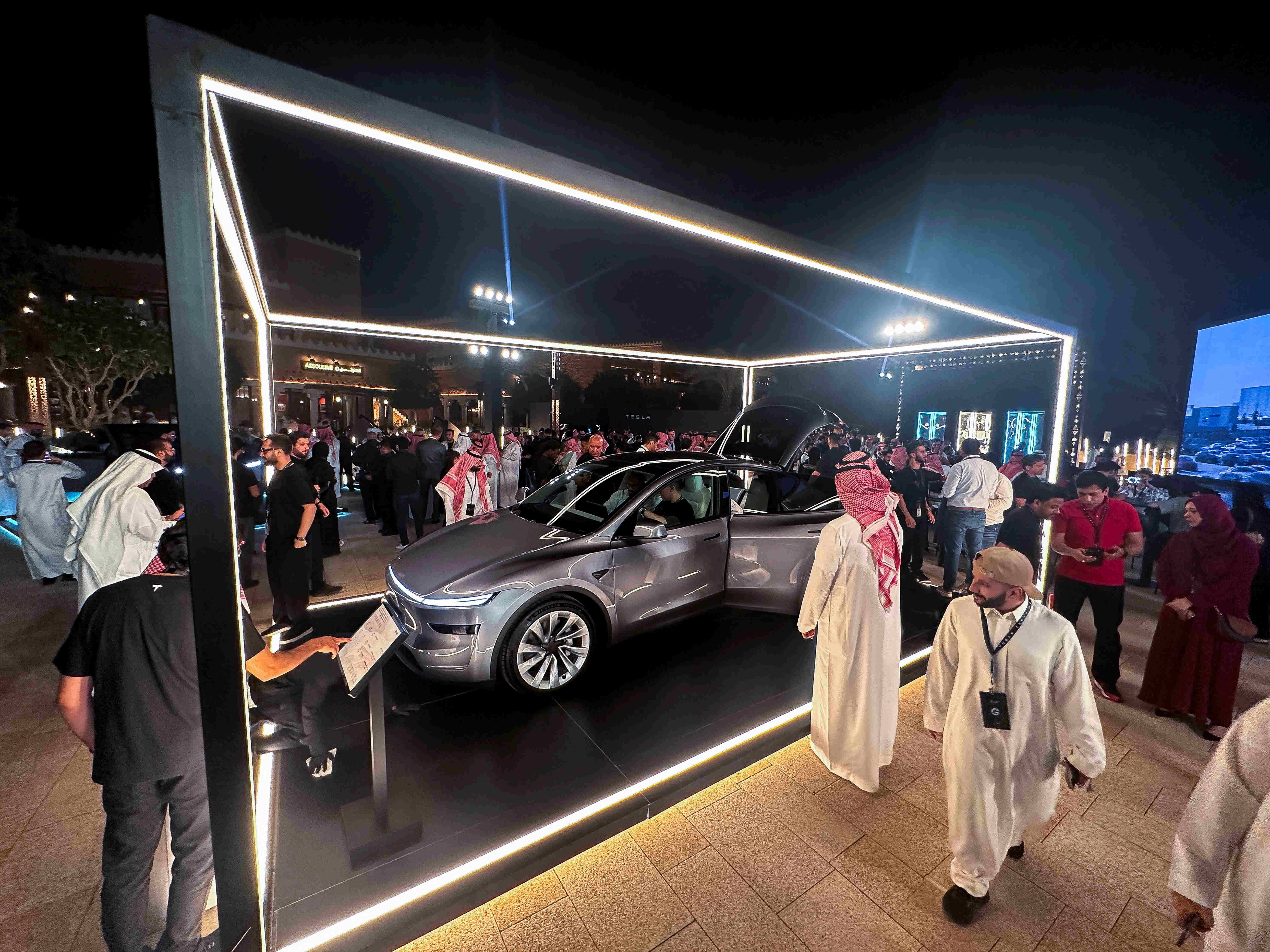 Cybertrucks in the desert: Tesla launches in Saudi Arabia