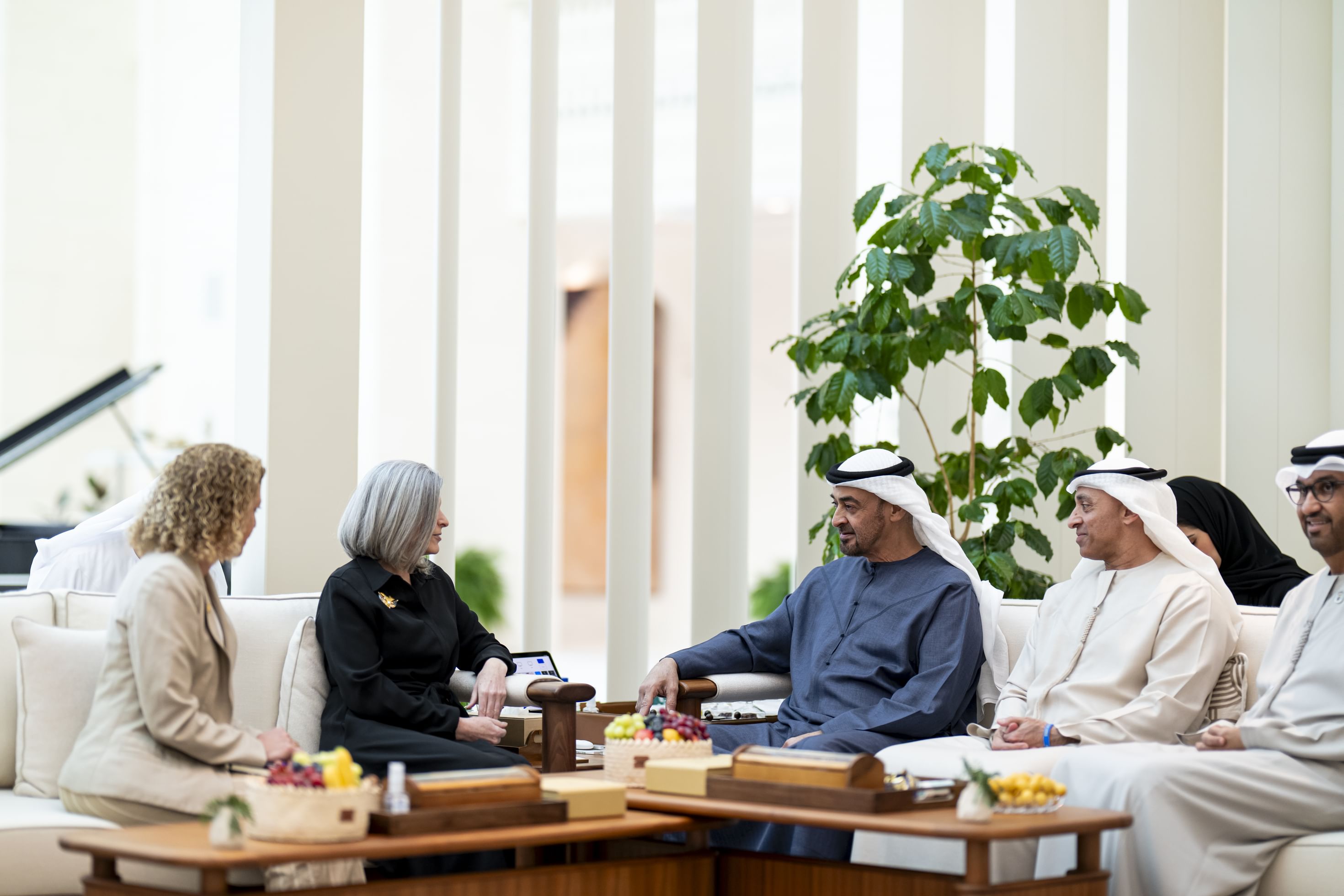 UAE president meets with US Congressional delegation in Abu Dhabi to discuss ties and regional stability