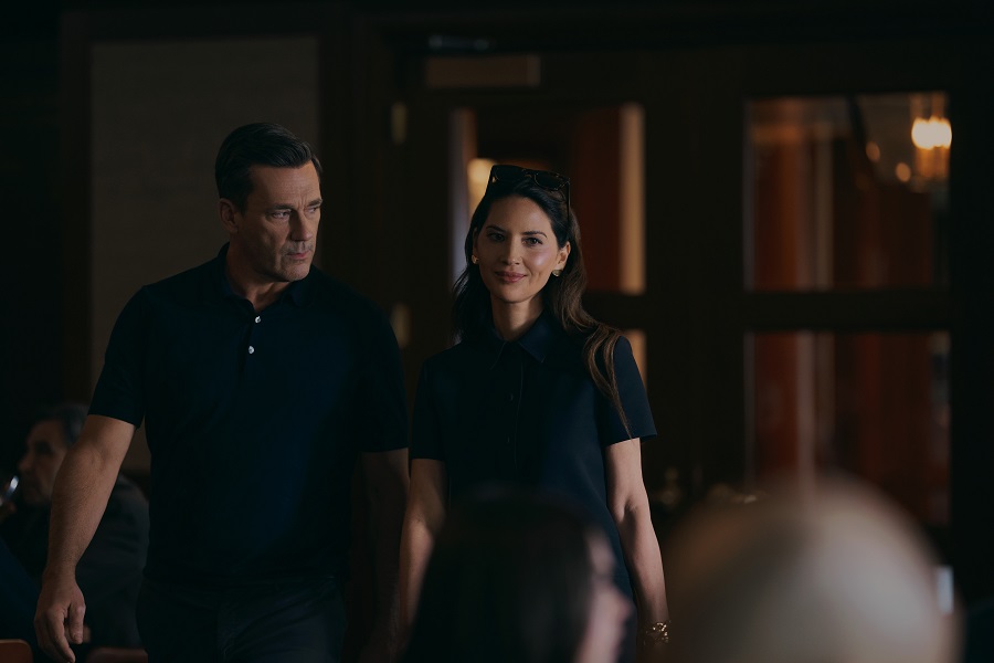 Jon Hamm and Olivia Munn in 'Your Friends and Neighbors' on Apple TV+. (Supplied)