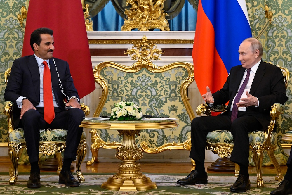 Qatari Emir arrives in Moscow for talks with Putin on Ukraine and Middle East